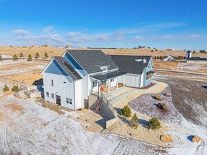 Exterior - New Epic Family Estate~Views~Rolling Hills USAFA (Colorado Springs)