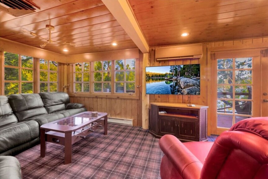 Arrow Cabin/bass Lake/boat Slip/sauna/sleeps 10 - Bass Lake, CA