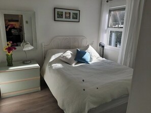 2 chambres, fer et planche à repasser, accès Internet, draps fournis