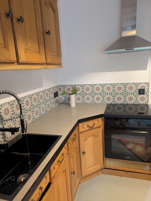 Unclassified image, 5 of 17, button - Vrbo Property (Neuilly-Plaisance)