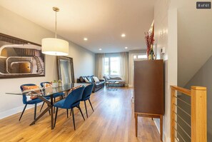 Interior - 2-bedroom Townhome (Raleigh)