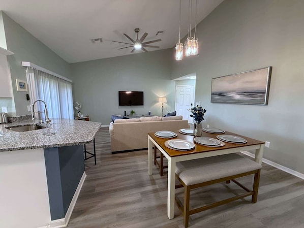 Townhome, Multiple Beds, Golf View (2473SAB) | Dining room