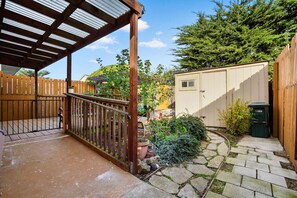 Property grounds - Beachy 1BR Escape w/ Sofa Bed | Golf Nearby (Pacifica)