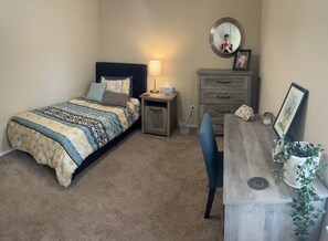 2 bedrooms, WiFi, bed sheets - Charming, trailside, near downtown and museum 2BR 2BA apartment (Bentonville)