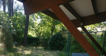 House on wooded lot near ocean beaches ô vacances!
