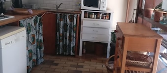 House on wooded lot near ocean beaches ô vacances!