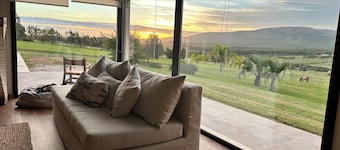 Farm with view of the mountains and heated swimming pool (from October to March).