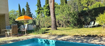 Light, spacious, peaceful apartment near centre. Private balcony garden and pool