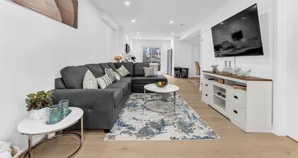 Brand New Lakeside Retreat, Lakeshore Mississauga