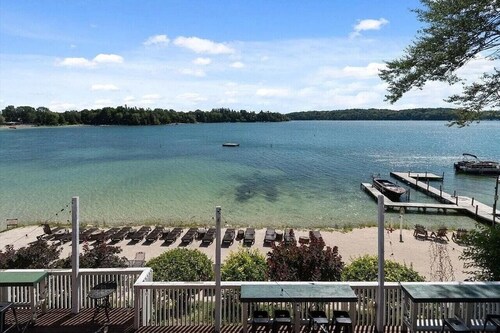 Lake | Walk Everywhere | 3BR Elkhart Beach Resort