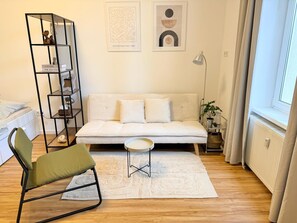 Living area - Vrbo Property (Graz)