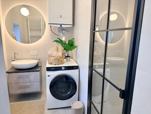 Bathroom - Vrbo Property (Graz)