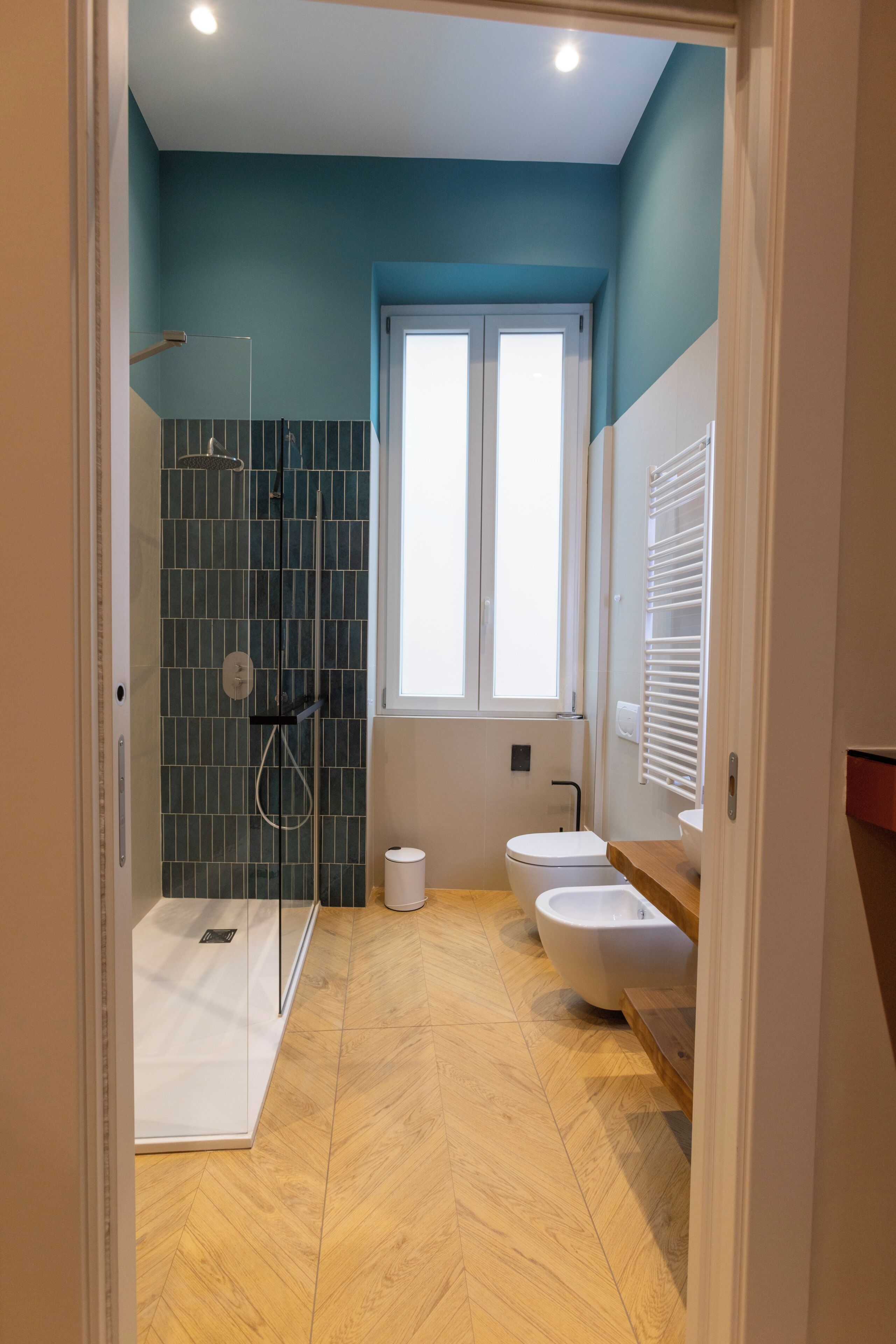 SUITE DEI SOSPIRI | Bagno | Doccia, asciugacapelli, asciugamani, sapone