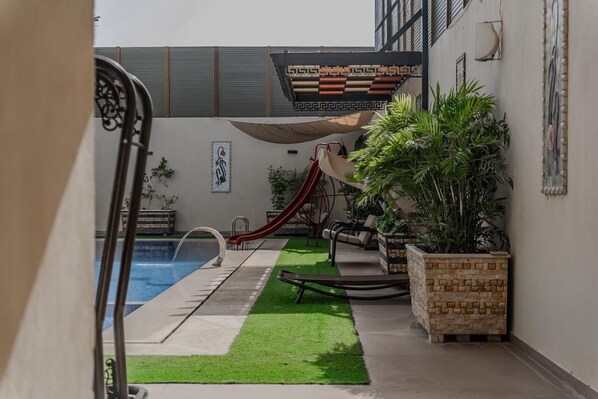 Pool