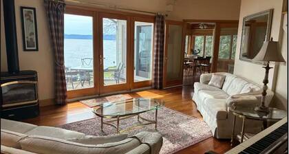 Luxury Beachfront Retreat