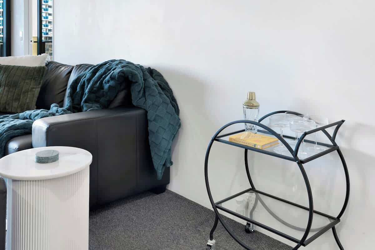 TV, offices