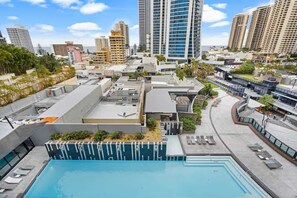 Pool - Steps to Cavill Ave | Ocean View 2BR | 3 Pools (Surfers Paradise)