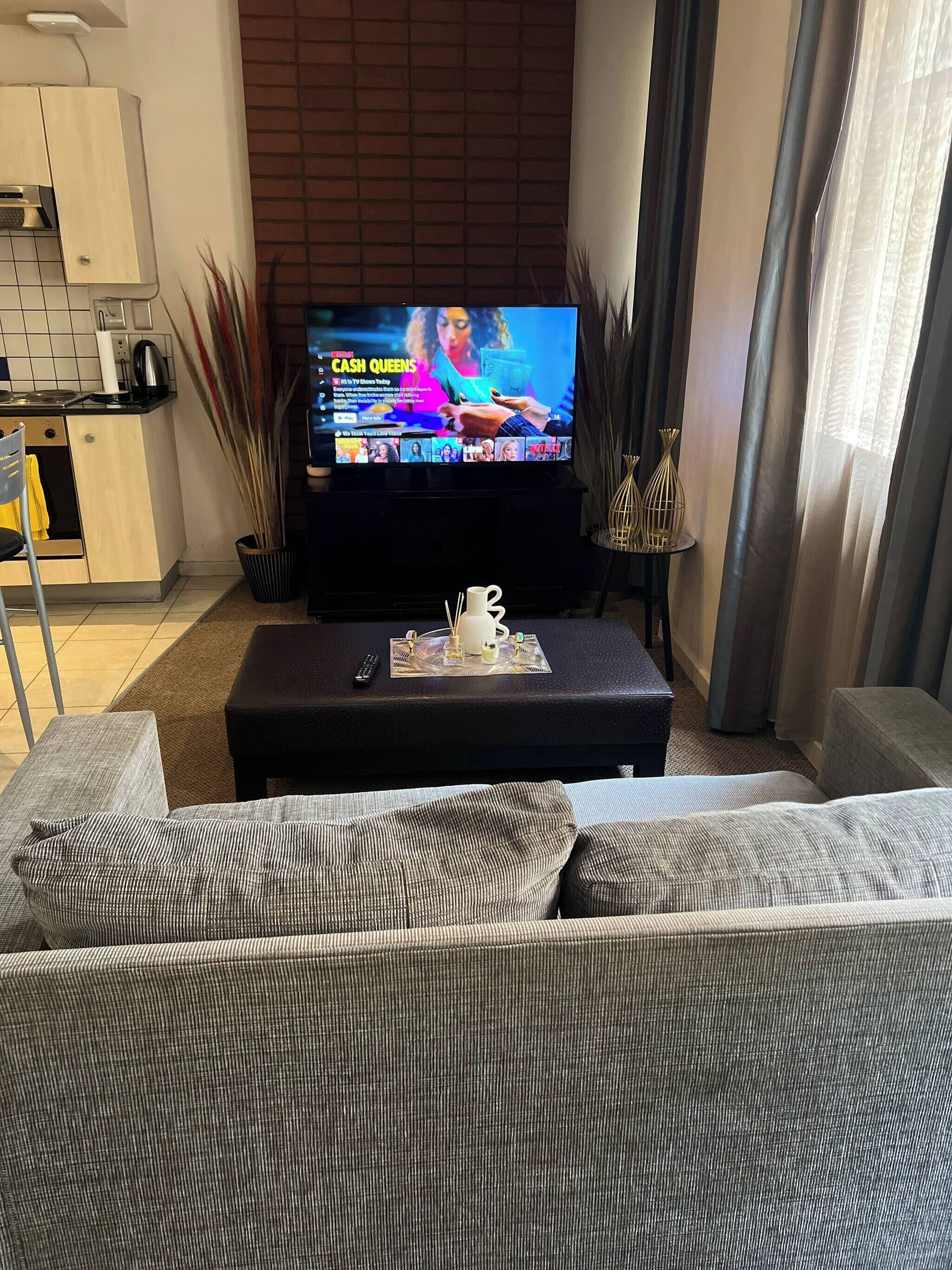 Apartment, 1 Bedroom | Living room