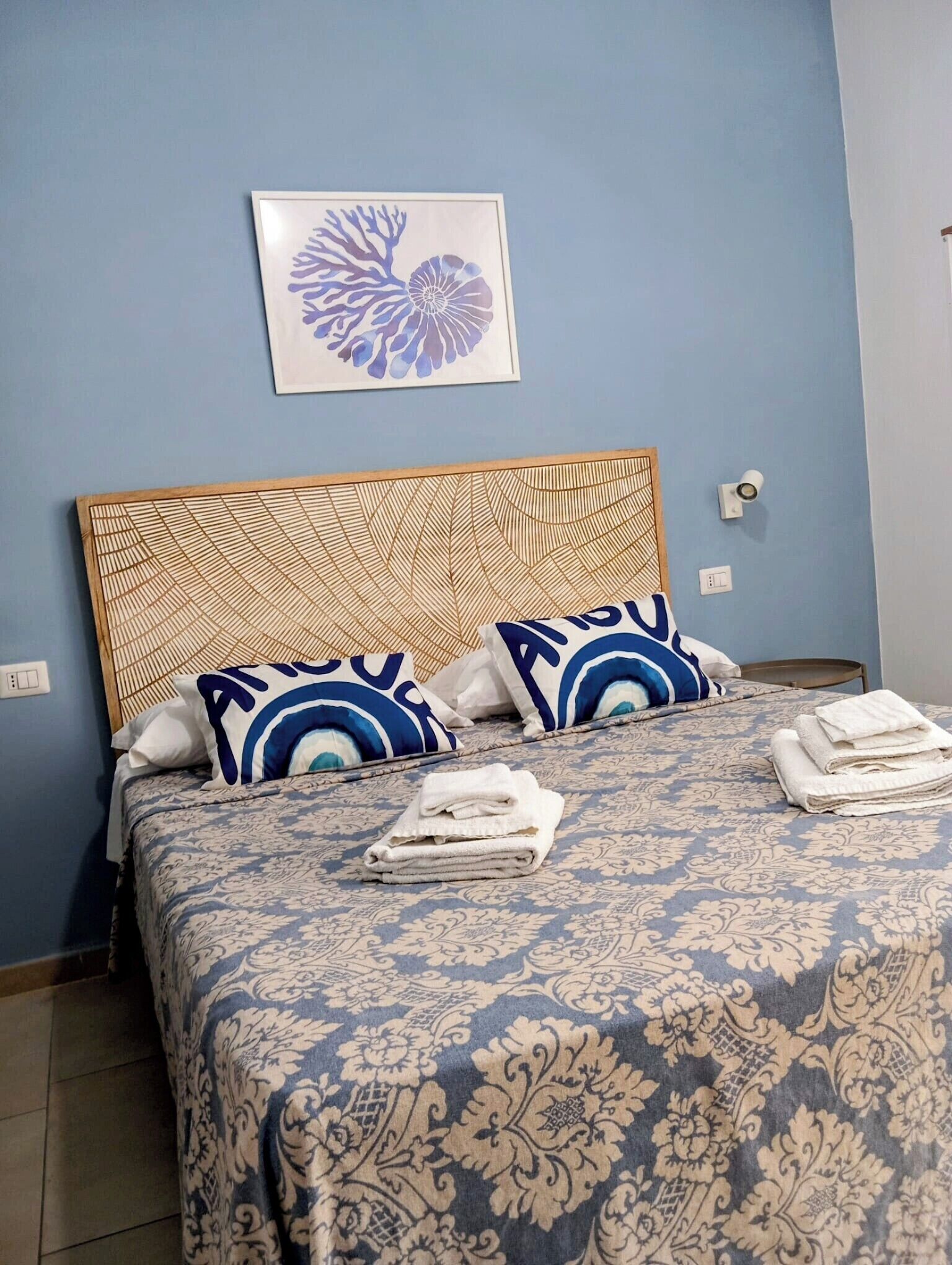 Suite Familiale, cuisine, vue ville | Rideaux occultants, Wi-Fi gratuit
