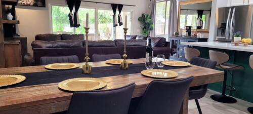 Relaxing Golf View Home near Westgate/Stadium and Phoenix Raceway