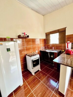 Private kitchen - Chalé Rosani (Tibau do Sul)