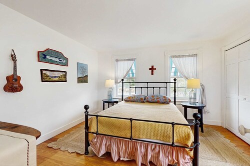 Charming cottage close to the beach