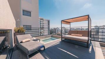 Apartment, 1 Queen Bed | Terrace/patio