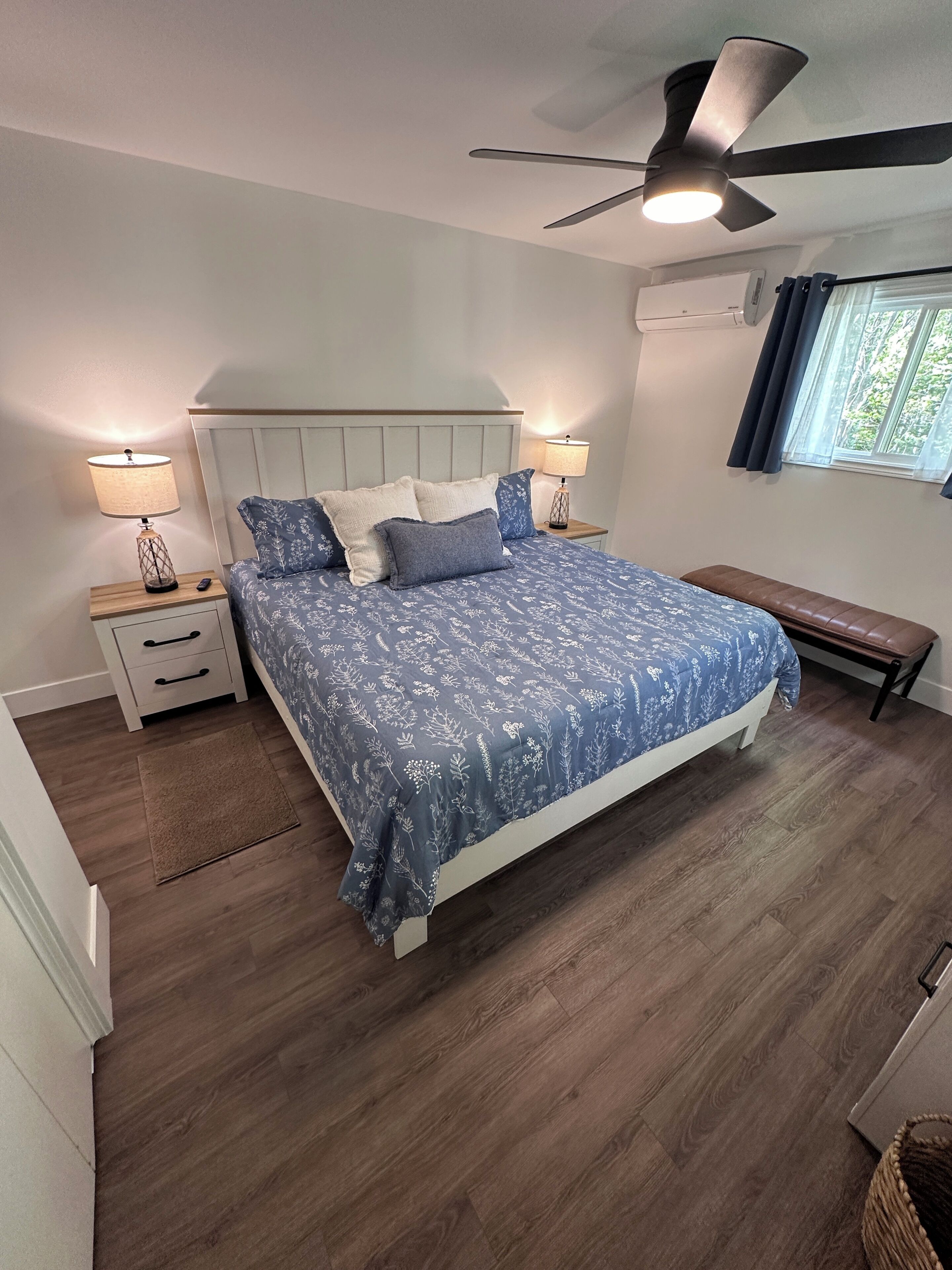 2 chambres, fer et planche à repasser, lit parapluie, Wi-Fi gratuit