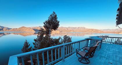 Gautche Point Guesthouse | Lakefront Retreat