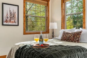 3 bedrooms, desk, travel cot, free WiFi - Crooked Trail Retreat (Driggs)
