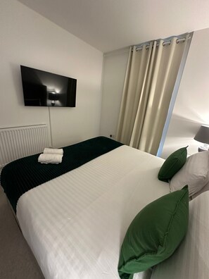 1 quarto, ferros/tábuas de passar roupa, berço de viagem, Wi-Fi