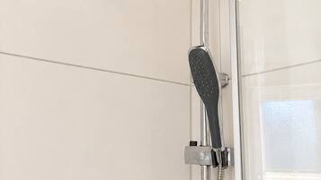 Dusche mit Handbrause