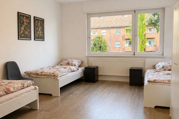 Schlafzimmer 2-1
