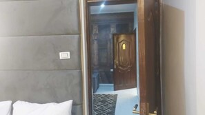 Classic Suite | Interior - Giza Pyramids inn (Cairo)