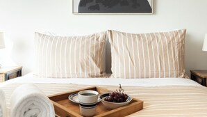 Apartment | Peralatan tempat tidur premium, gebar bulu kapas, Wi-fi percuma 