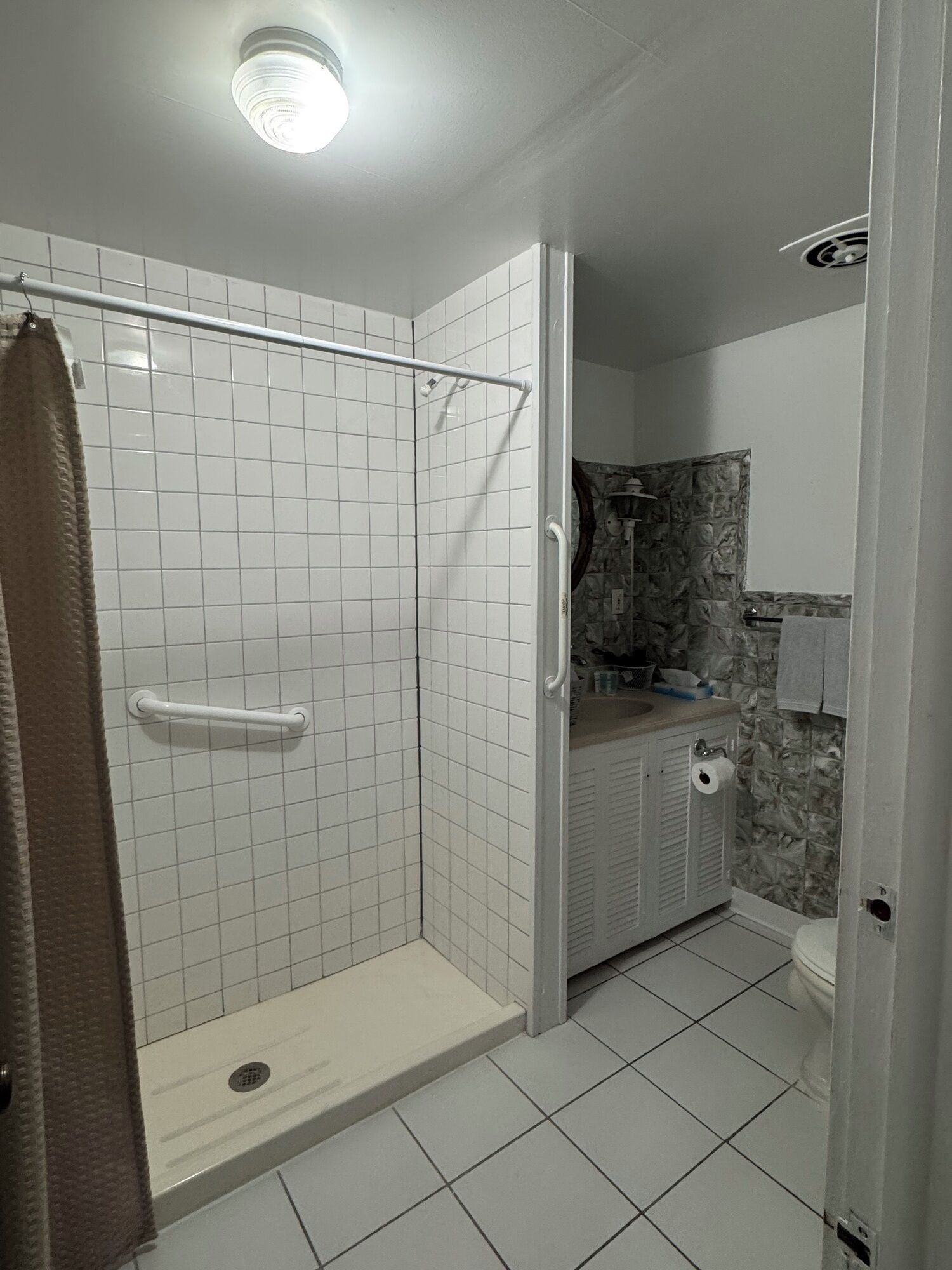 Hair dryer, towels
