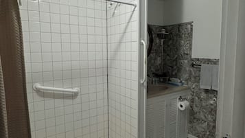 Hair dryer, towels