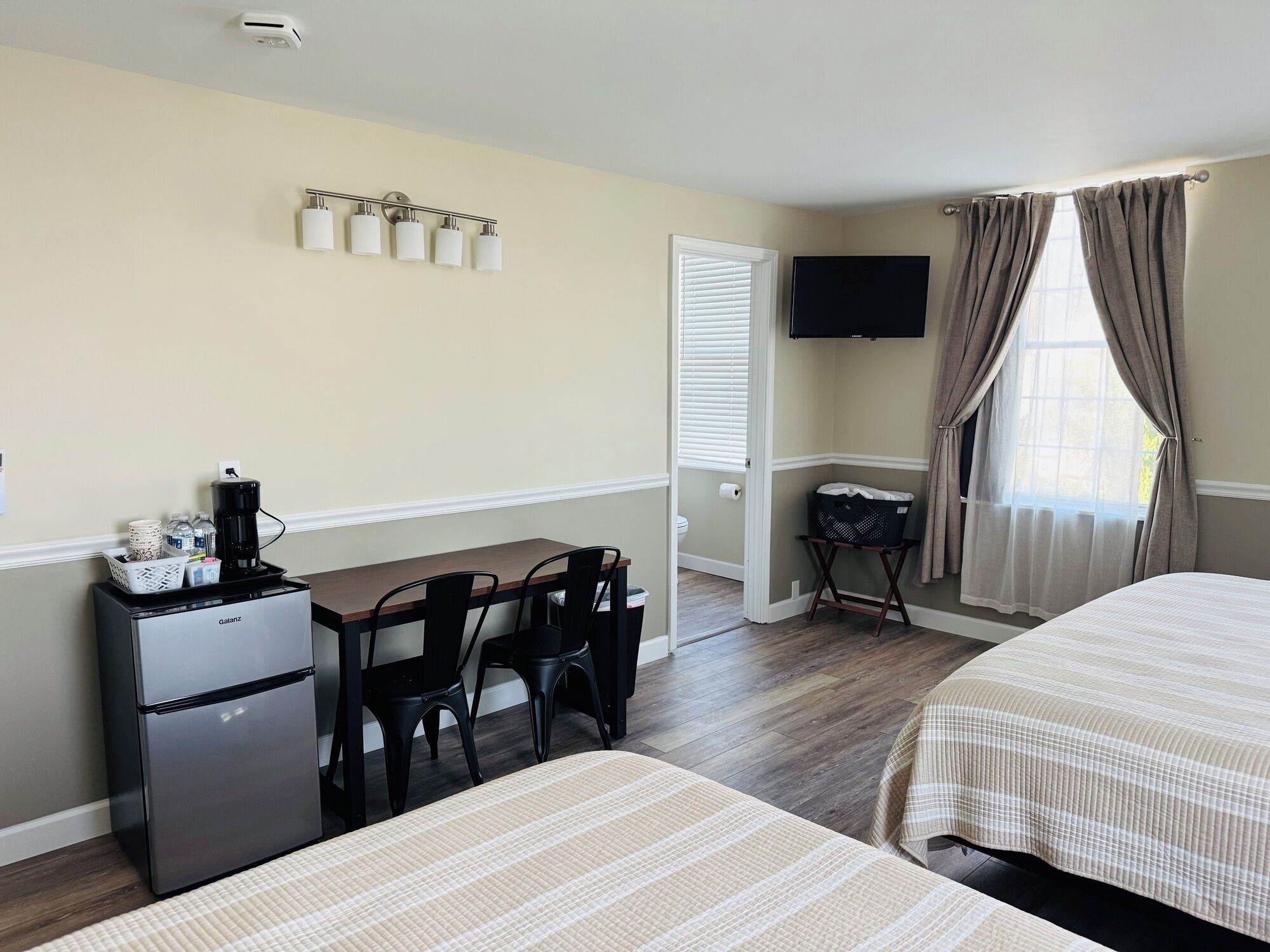 1 bedroom, WiFi, bed sheets