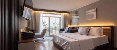 12 bedrooms, iron/ironing board, WiFi, bed sheets