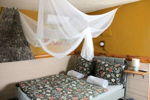 1 chambre, accès Internet, draps fournis