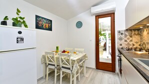 Dining - Apartment 2432/207883 (Istria - Fažana), 300m from the beach (Fažana)