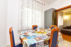 Dining - Apartment 2432/207884 (Istria - Fažana), 300m from the beach (Fažana)