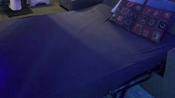 1 Schlafzimmer, Bügeleisen/Bügelbrett, WLAN, Bettwäsche