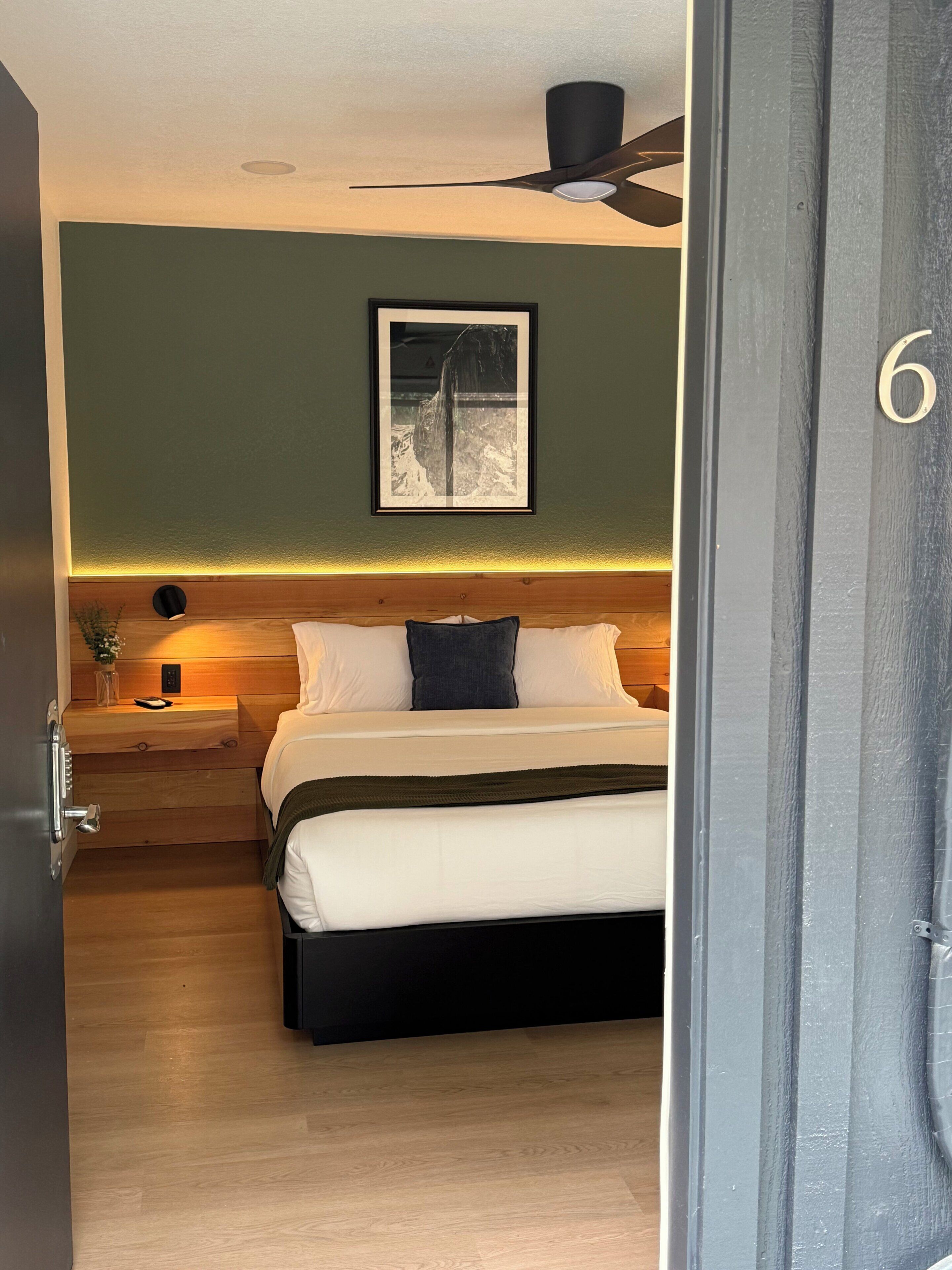 Room (#6)