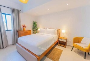 Iron/ironing board, internet, bed sheets
