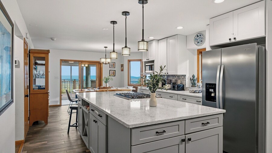 Stone Ridge by Avantstay Panoramic Views + Stargazing Firepit Game Room + Chef's Kitchen Near Hickory Run & Ski Resorts
