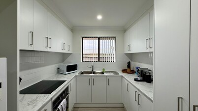 Modern Apartment Near Tamworth CBD