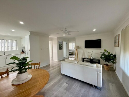 Modern Apartment Near Tamworth CBD