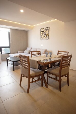Dining - Modern Comfort at Coordenada Central | 2BR (Zapopan)