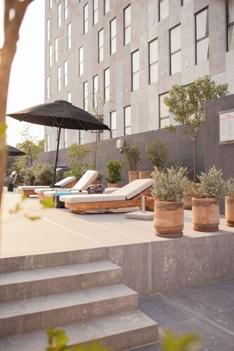Modern Comfort at Coordenada Central | 2BR